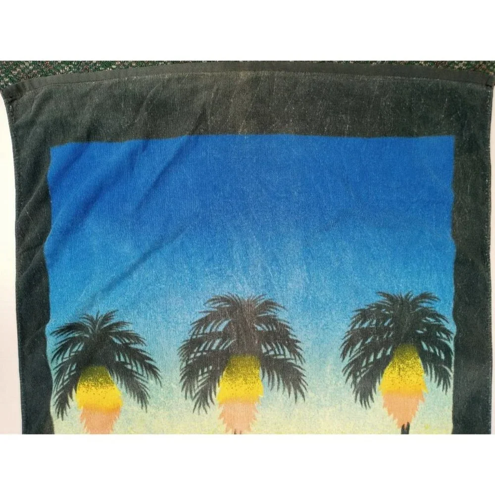 Vintage Beach Towel Surf Palm Trees Ocean Classic Car Chevy Bel Air Seven Seas
